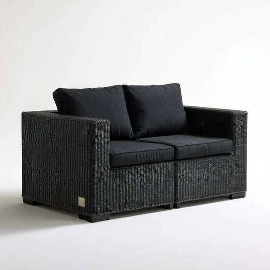 Czarna sofa ogrodowa dwuosobowa z technorattanu PE i stali, 130 x 75 x 70 cm
